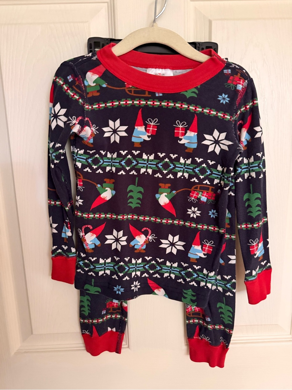 Hanna Andersson Navy Gnome Print Pajama Set with Red Trim